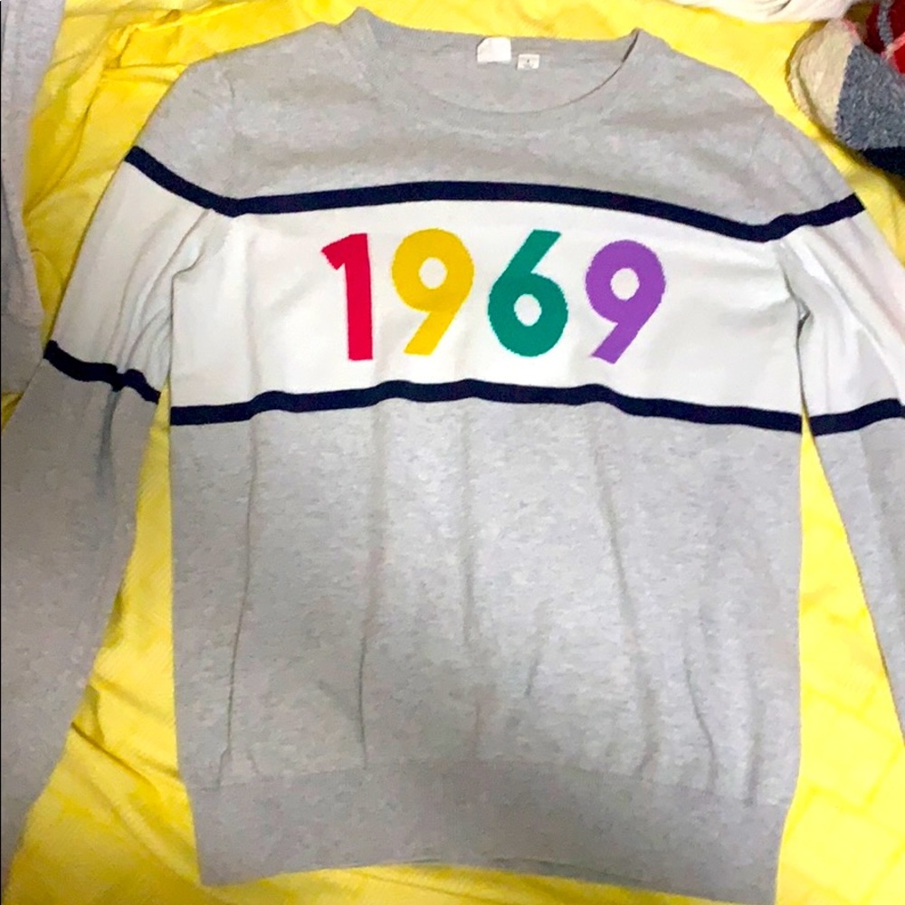 Gap 1969 Grey crewneck sweatshirt